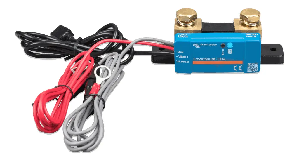 SHU067150050 SmartShunt 300A-50mV IP65 (front-angle).webp